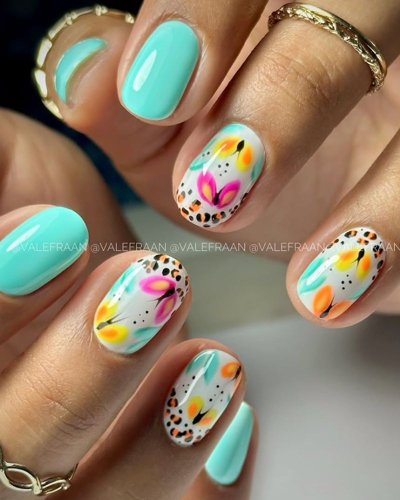 ongles printaniers, ongles bleu menthe