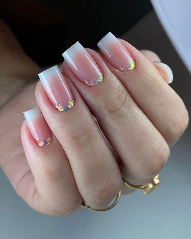 ongles french en forme carrée