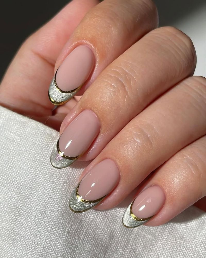 French chic avec bouts effet cat eye et contour doré