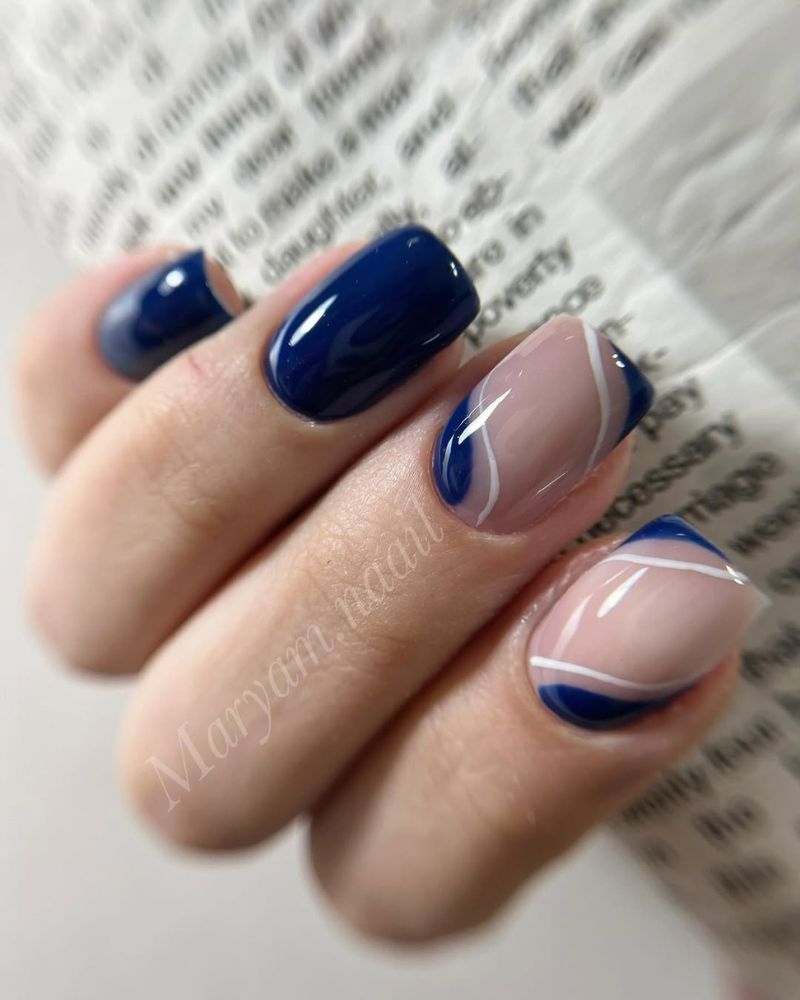 ongles bleu foncé, ongles courts bleus
