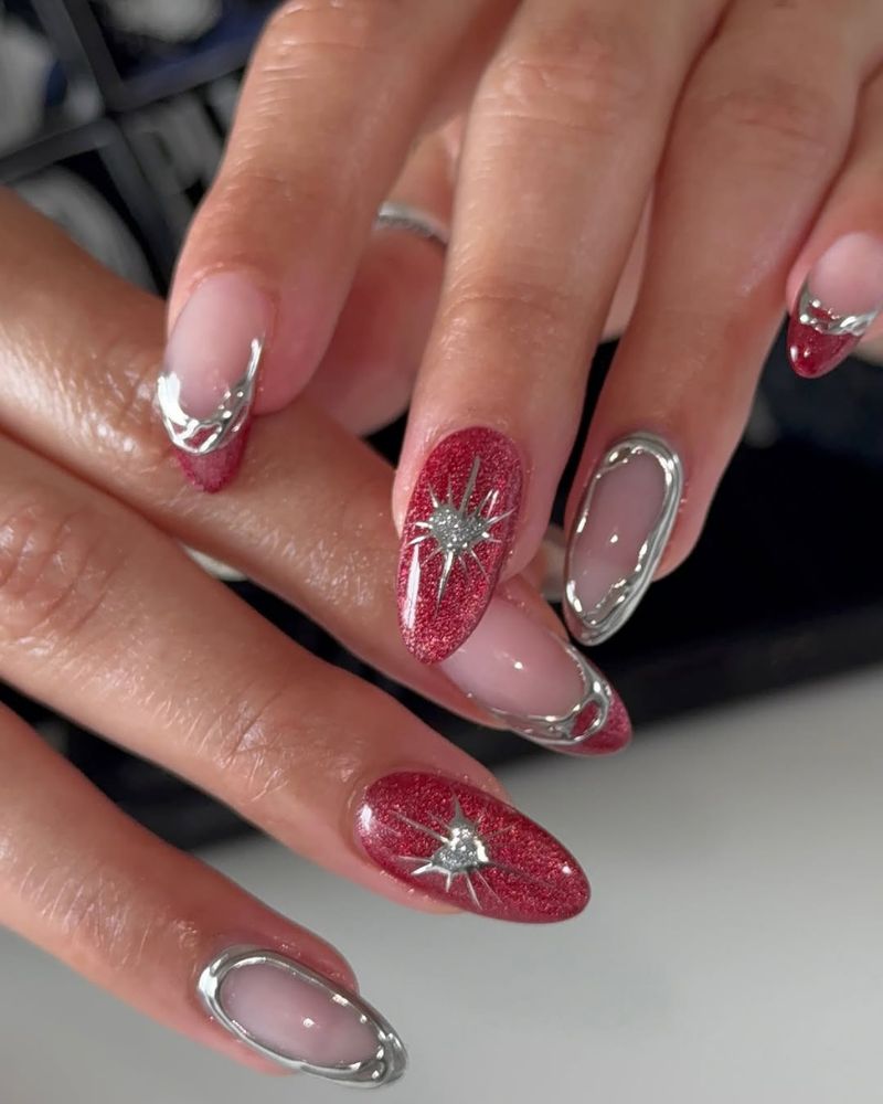 manucure rouge et argentée scintillante