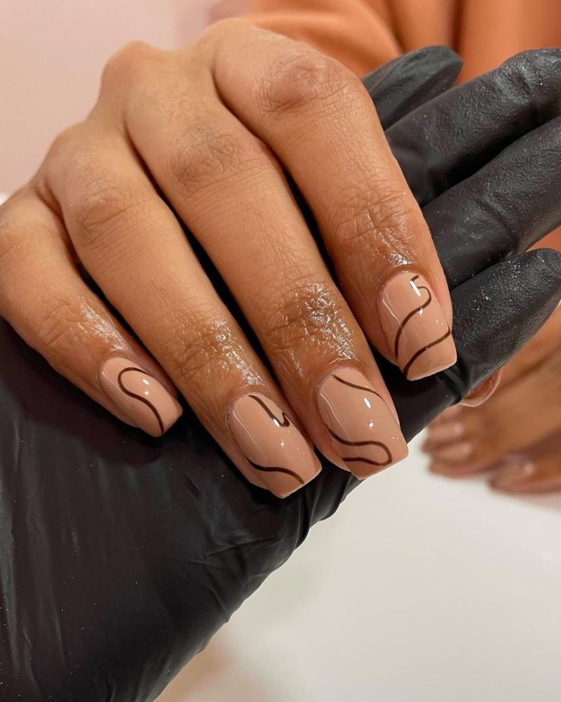 ongles marron clair, ongles d'automne