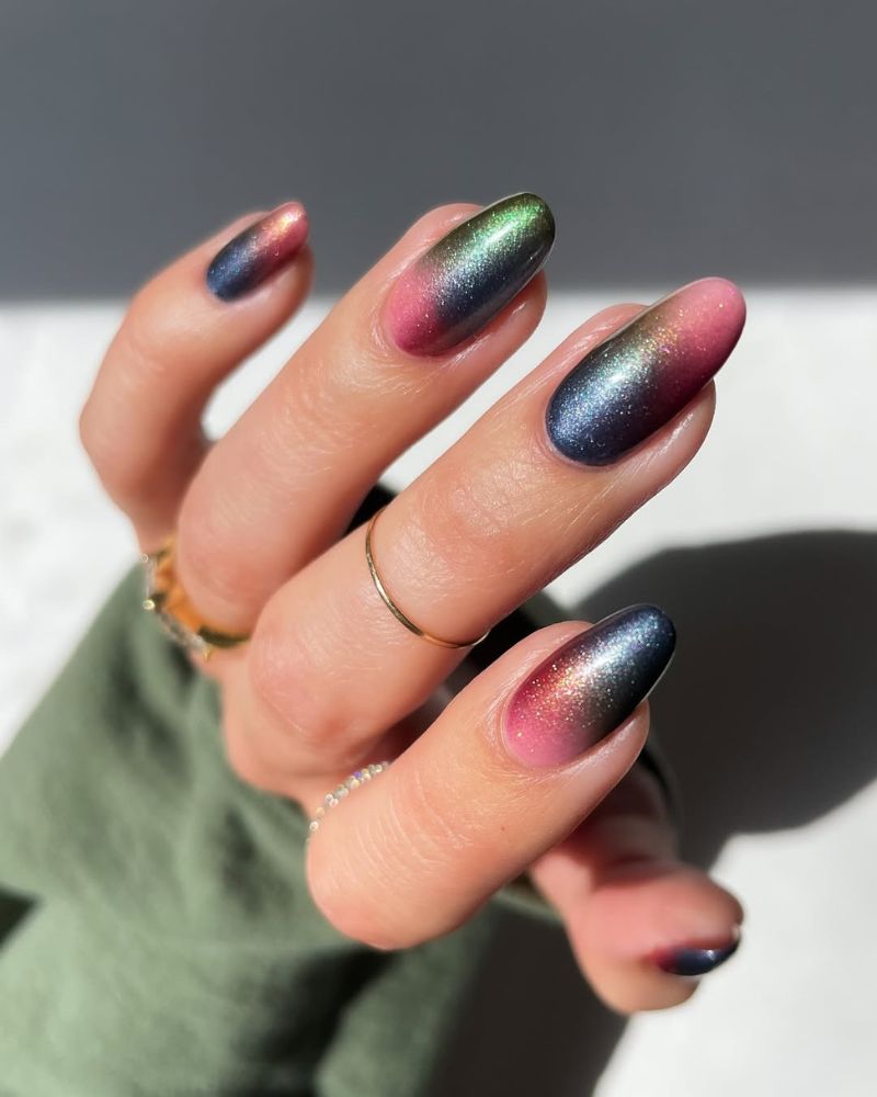 design ongles dégradés scintillants forme ovale