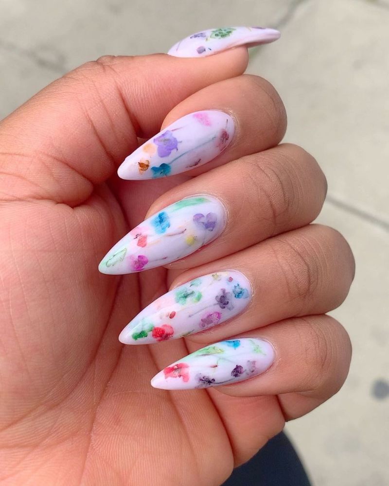 salon ongles lavande
ongles violet clair
design ongles violet clair
ongles gel violet