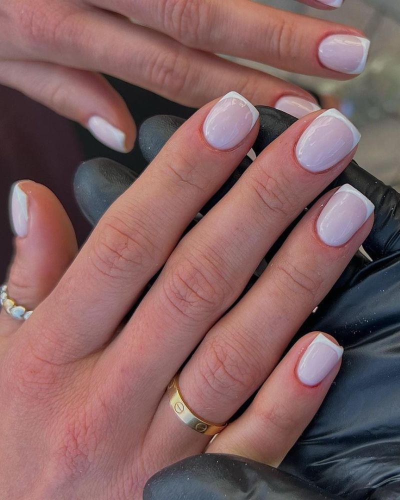 design ongles french rose clair