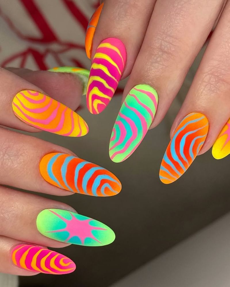 ongles néon, ongles d'été lumineux