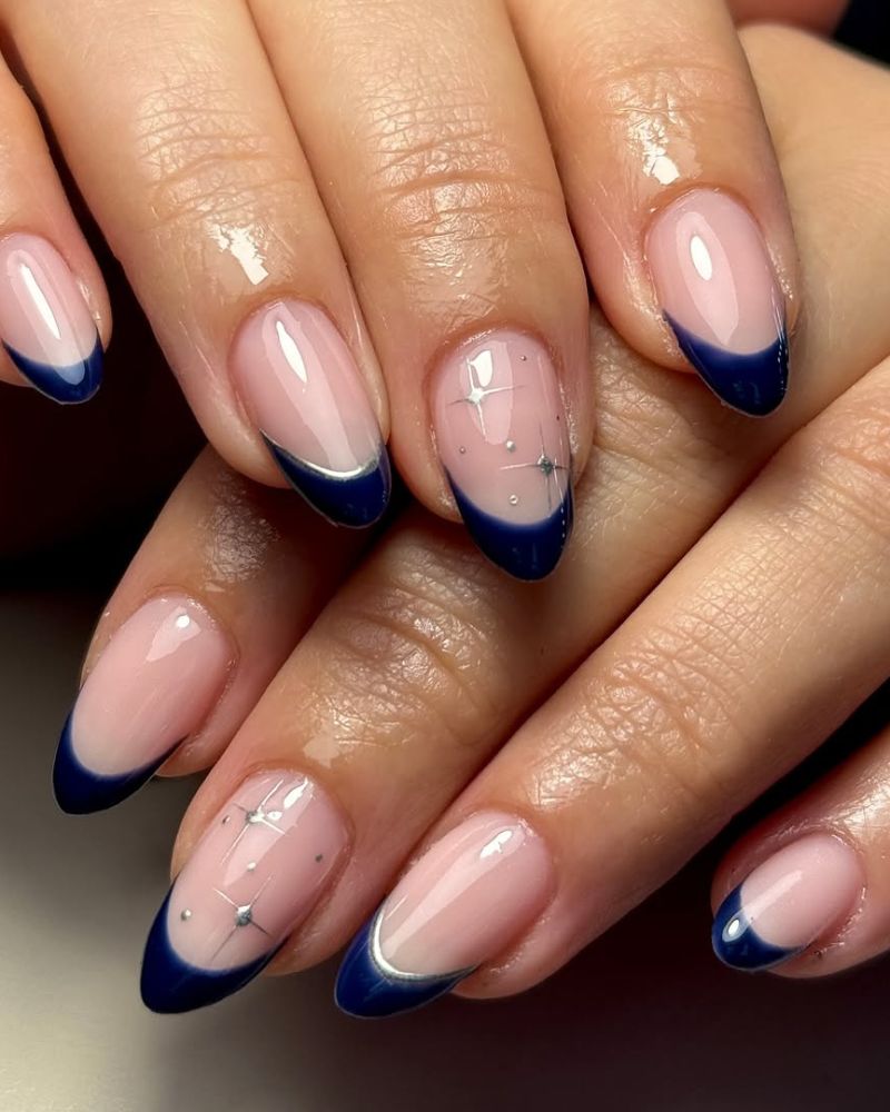 French bleue, ongles courts bleus
