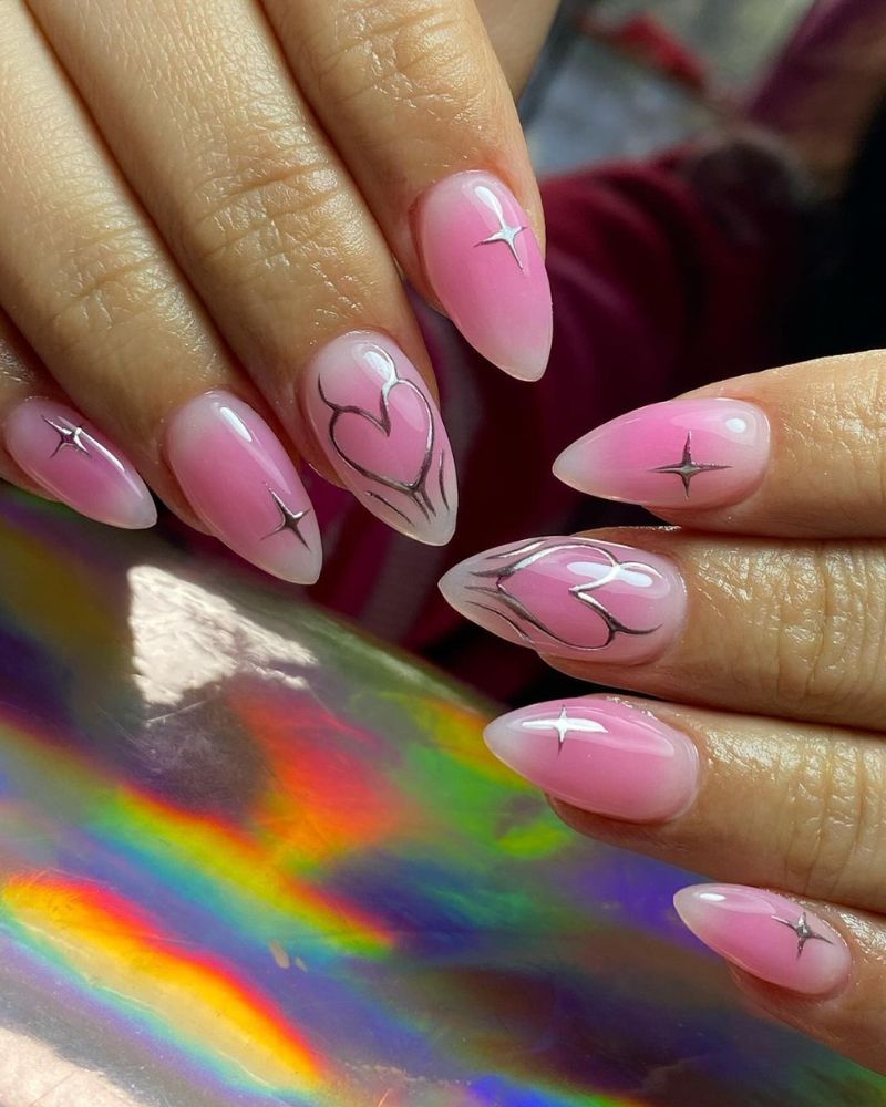 design nail art rose clair, ongles roses et argentés