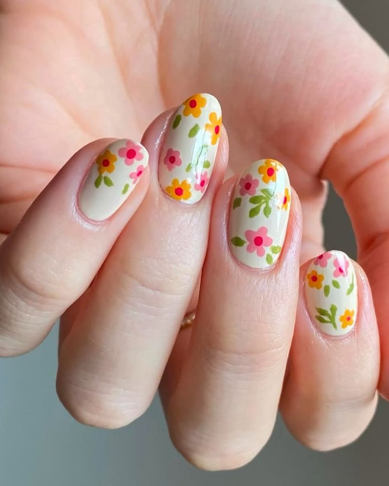idées nail art printaniers, nail art floral