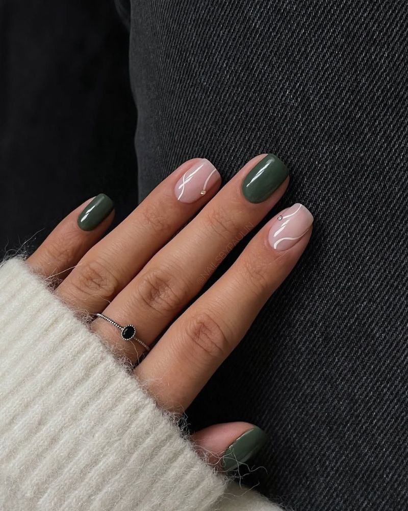 ongles verts olive élégants, courts pour l’automne