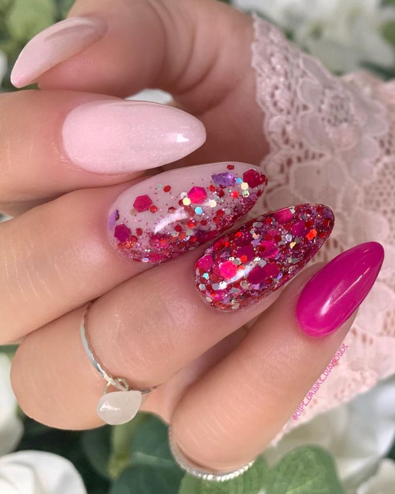 ongles roses scintillants
ongles roses
design d'ongles roses