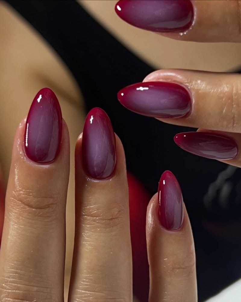 designs nail art aura en forme amande