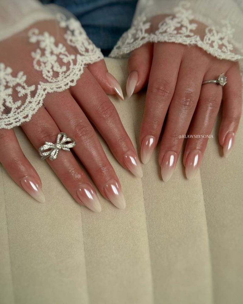 ongles de mariée, ongles chrome, french nails