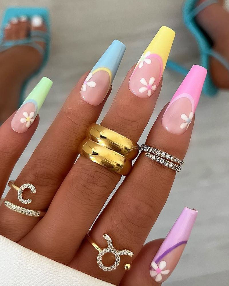 ongles french colorés, idée ongles coffin été