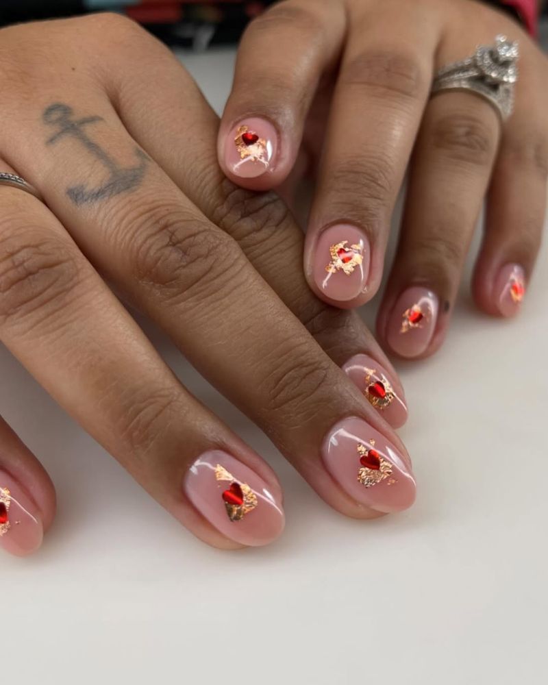 ongles courts, manucure feuille d’or