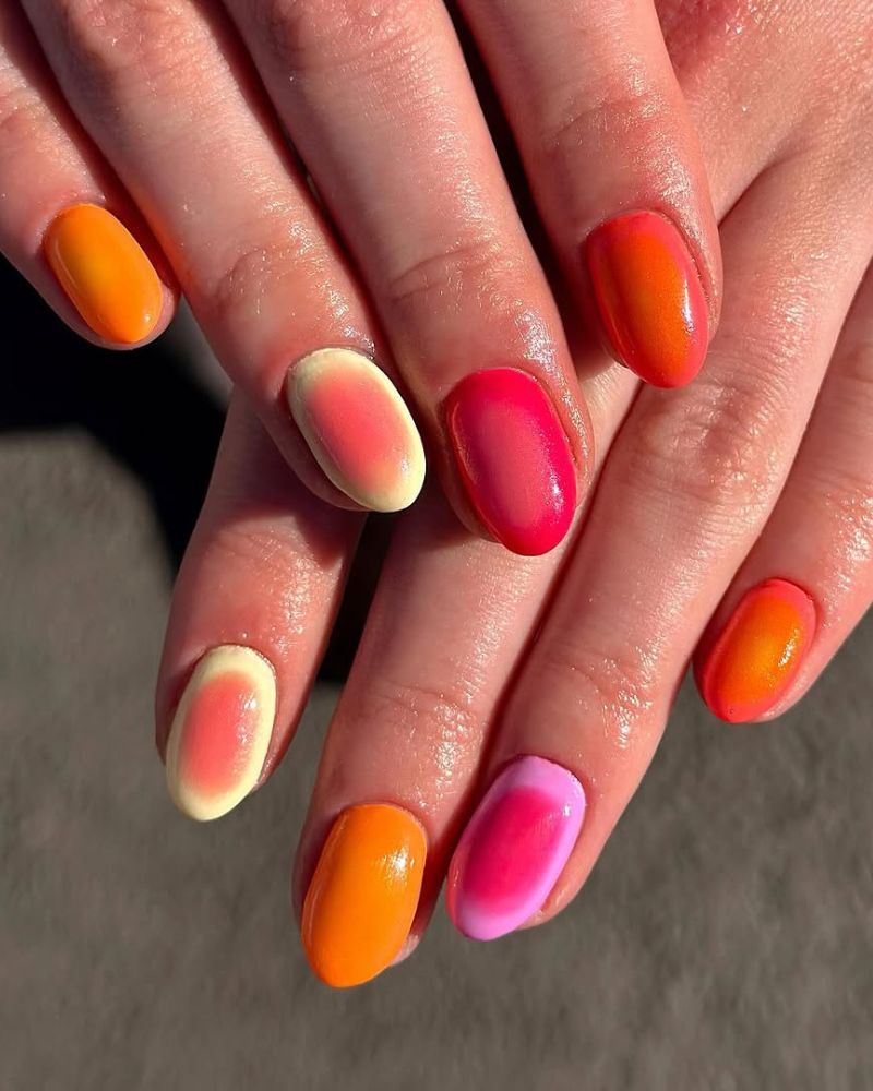 auras ongles d'été, ongles rose et orange