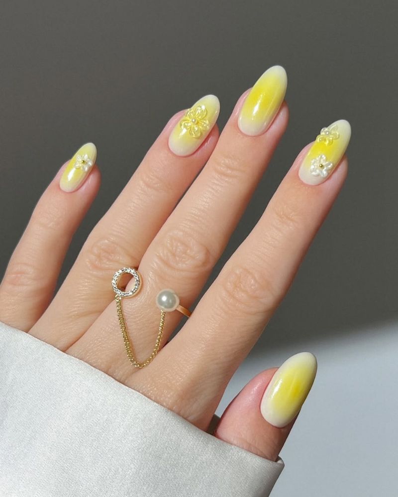 design aura jaune, ongles jaune butter