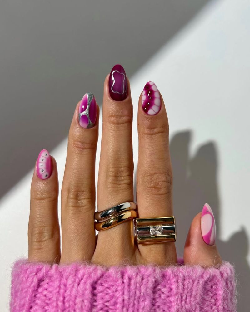 ongles prune, ongles violets, nail art violet