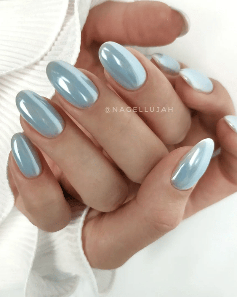 ongles chrome bleus