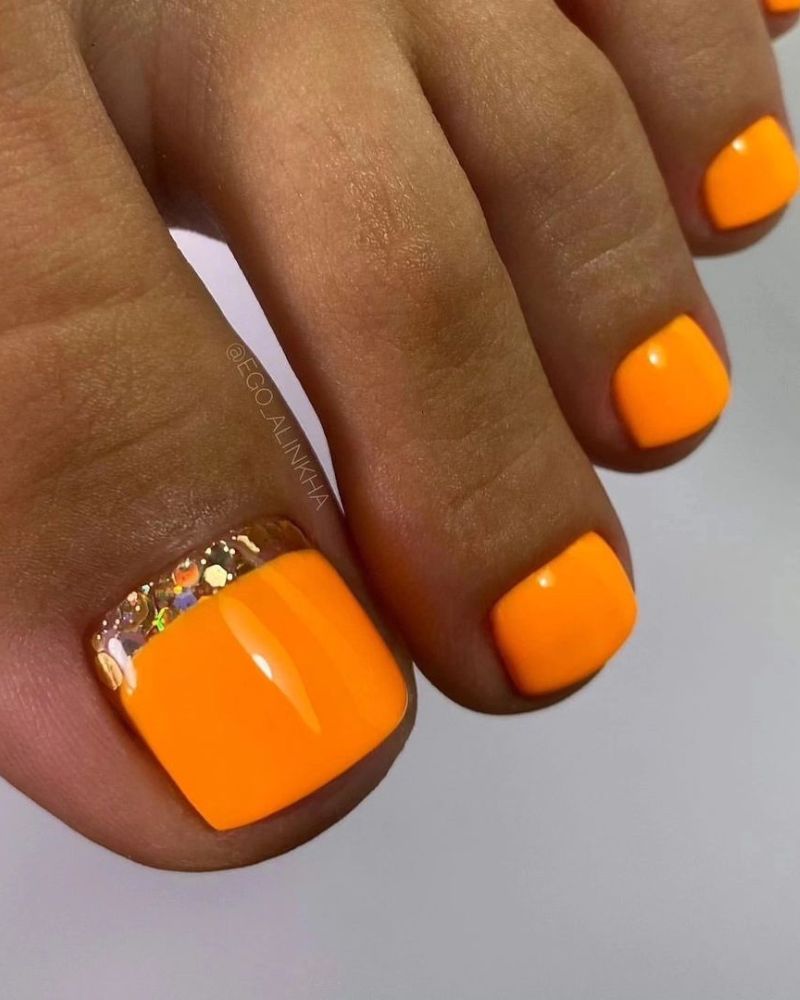orange toenails designs