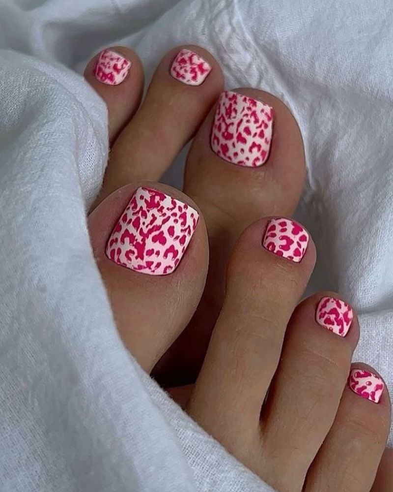 designs d’ongles d’orteils estivaux