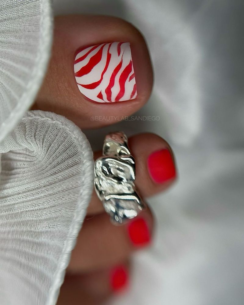 designs d’ongles d’orteils estivaux