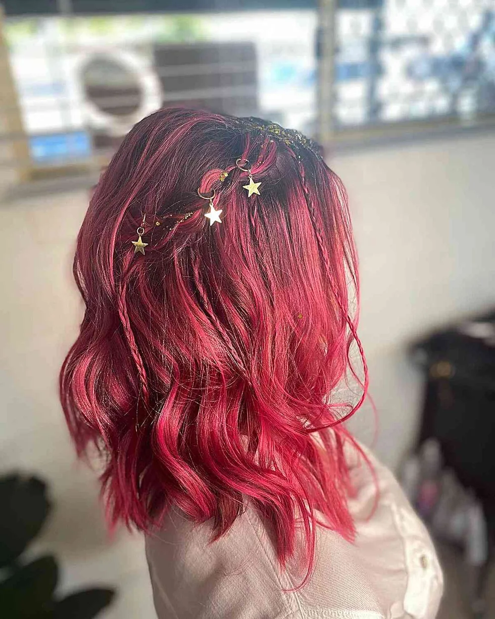 Baby braids roses fines ornées d'anneaux dorés
