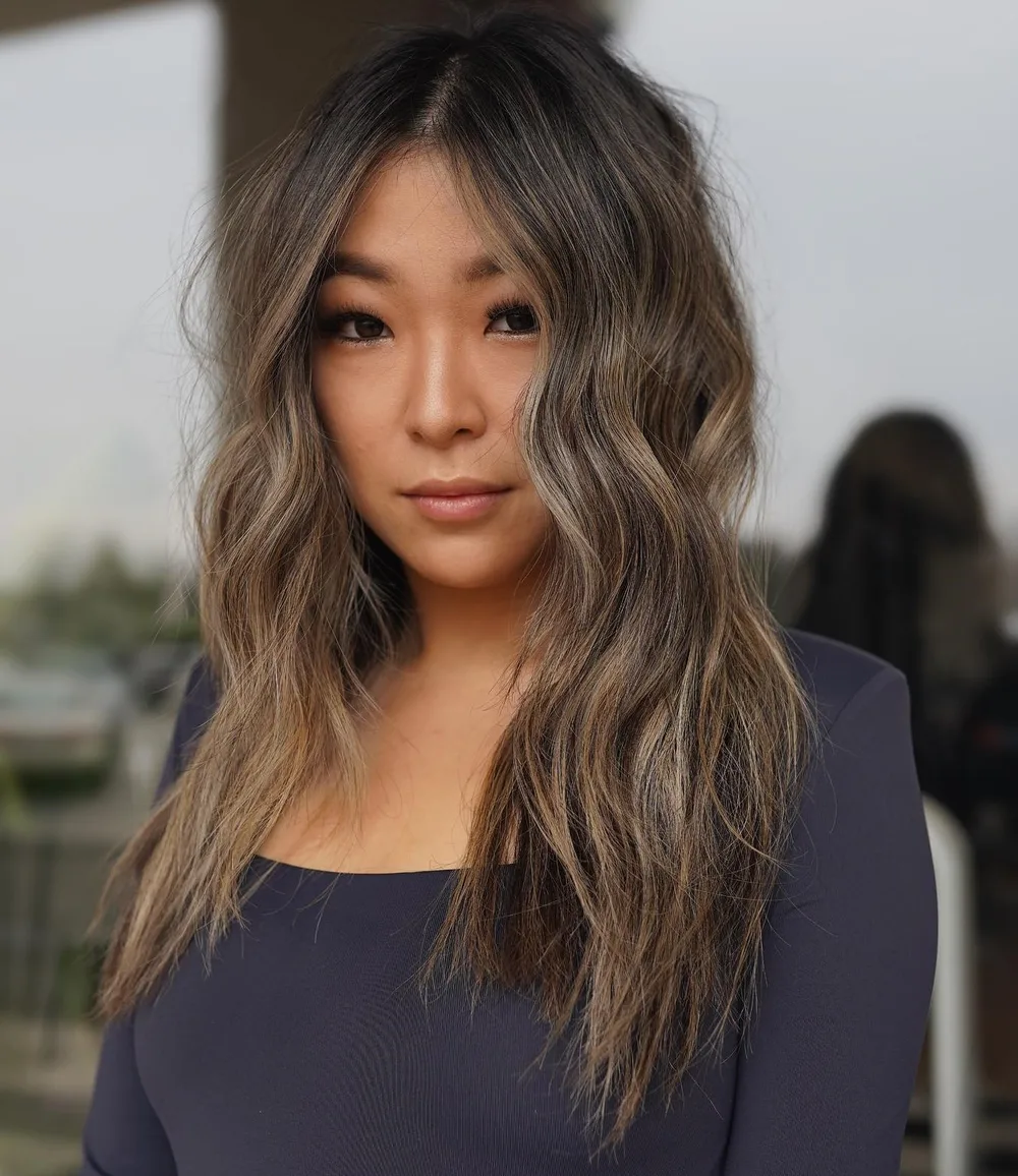 Bronde base café brun avec babylights brun clair