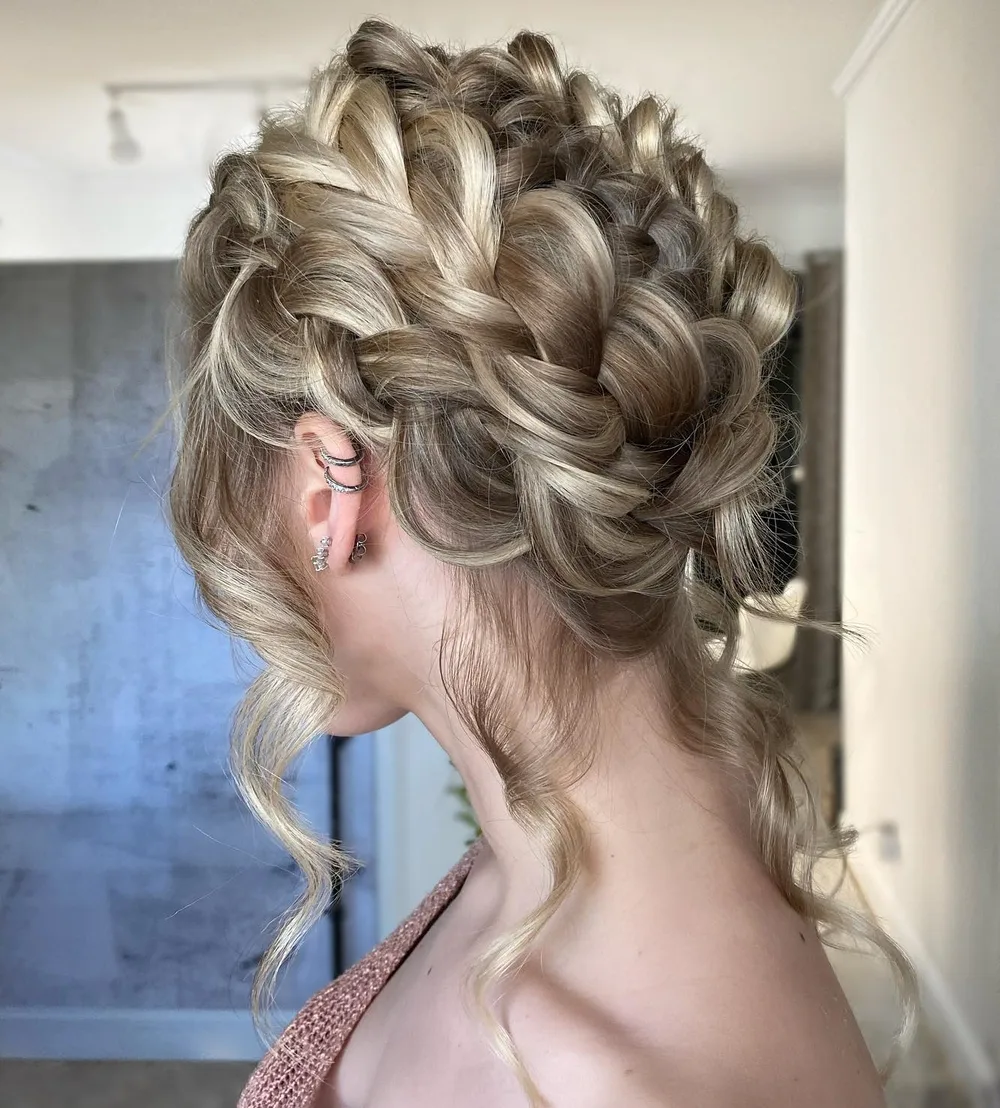 Couronne boho de tresses hollandaises floues