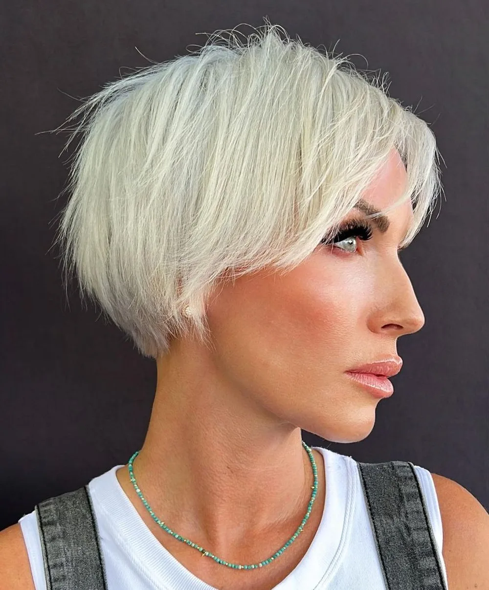 Pixie platine effilé aux couches légères