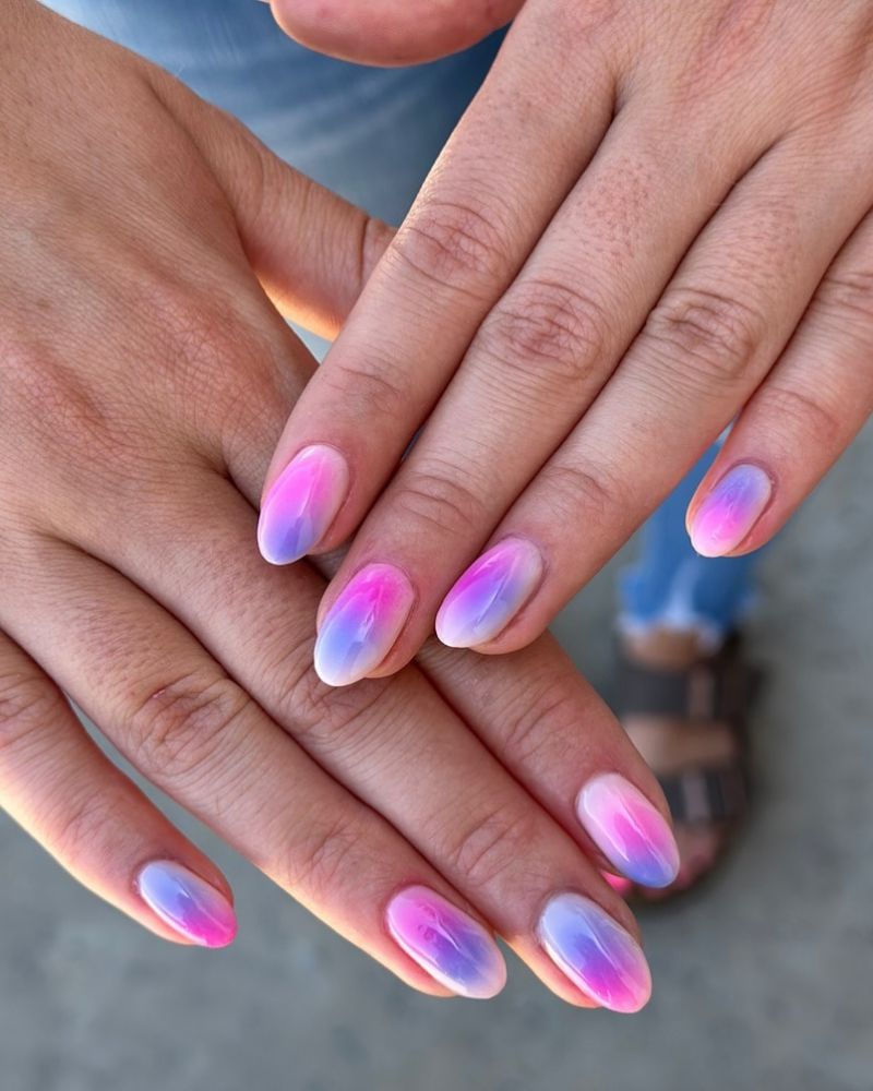 Aura rose et violet Ongles aura bicolore rose et violet