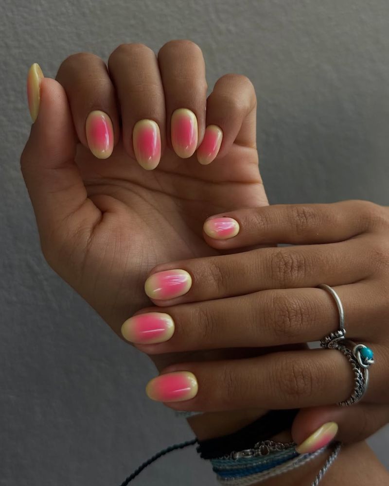 Aura jaune ensoleillé Ongles aura jaune ensoleillé lumineux